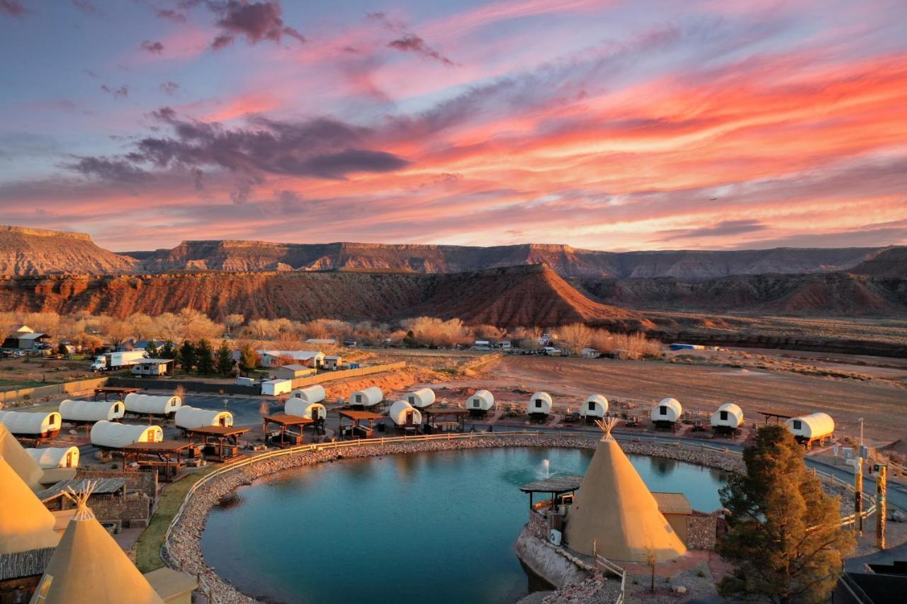 Zion White Bison Glamping & Rv Resort Virgin Bagian luar foto