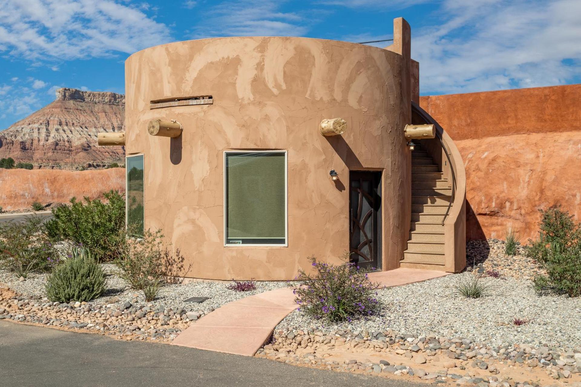 Zion White Bison Glamping & Rv Resort Virgin Bagian luar foto