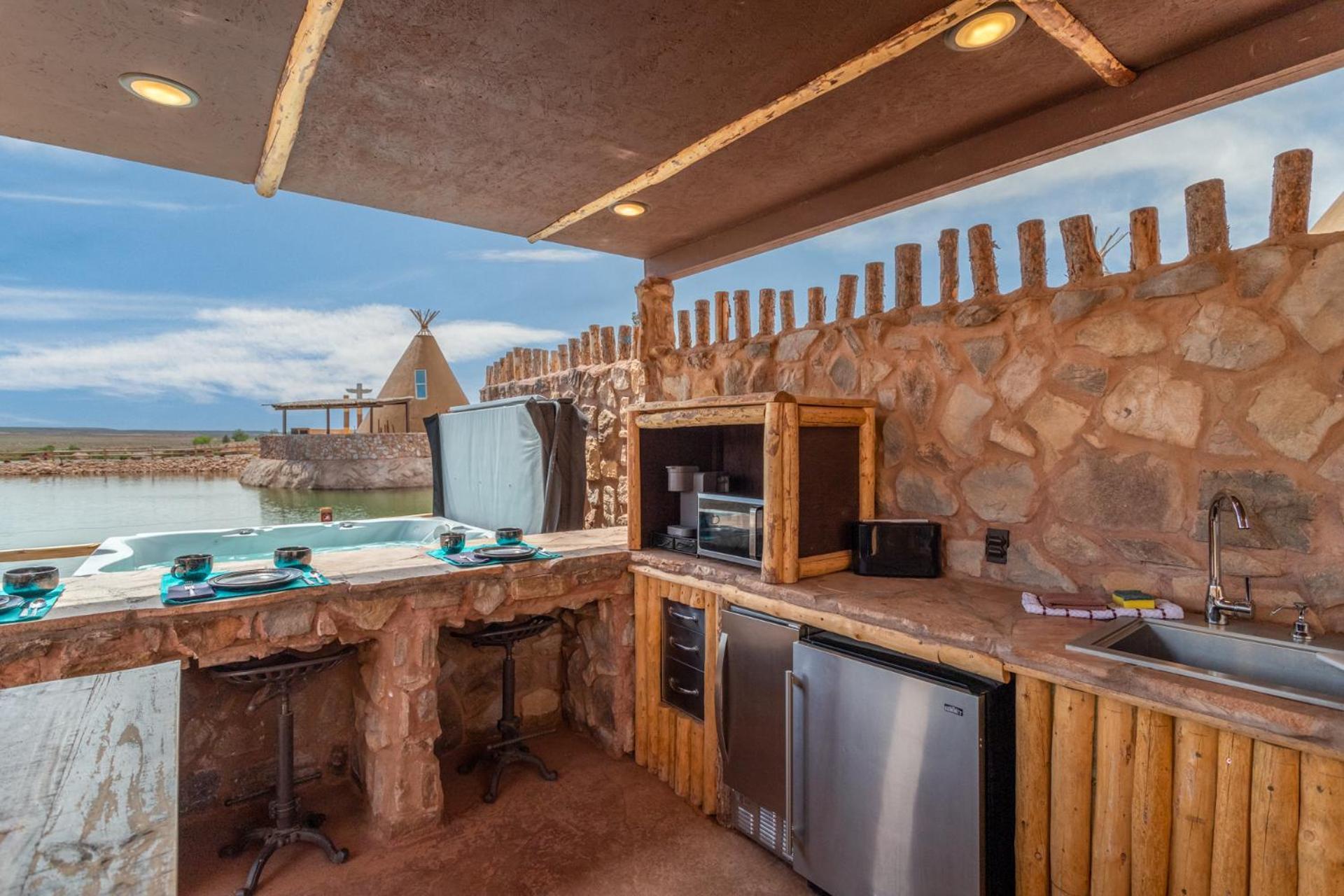 Zion White Bison Glamping & Rv Resort Virgin Bagian luar foto