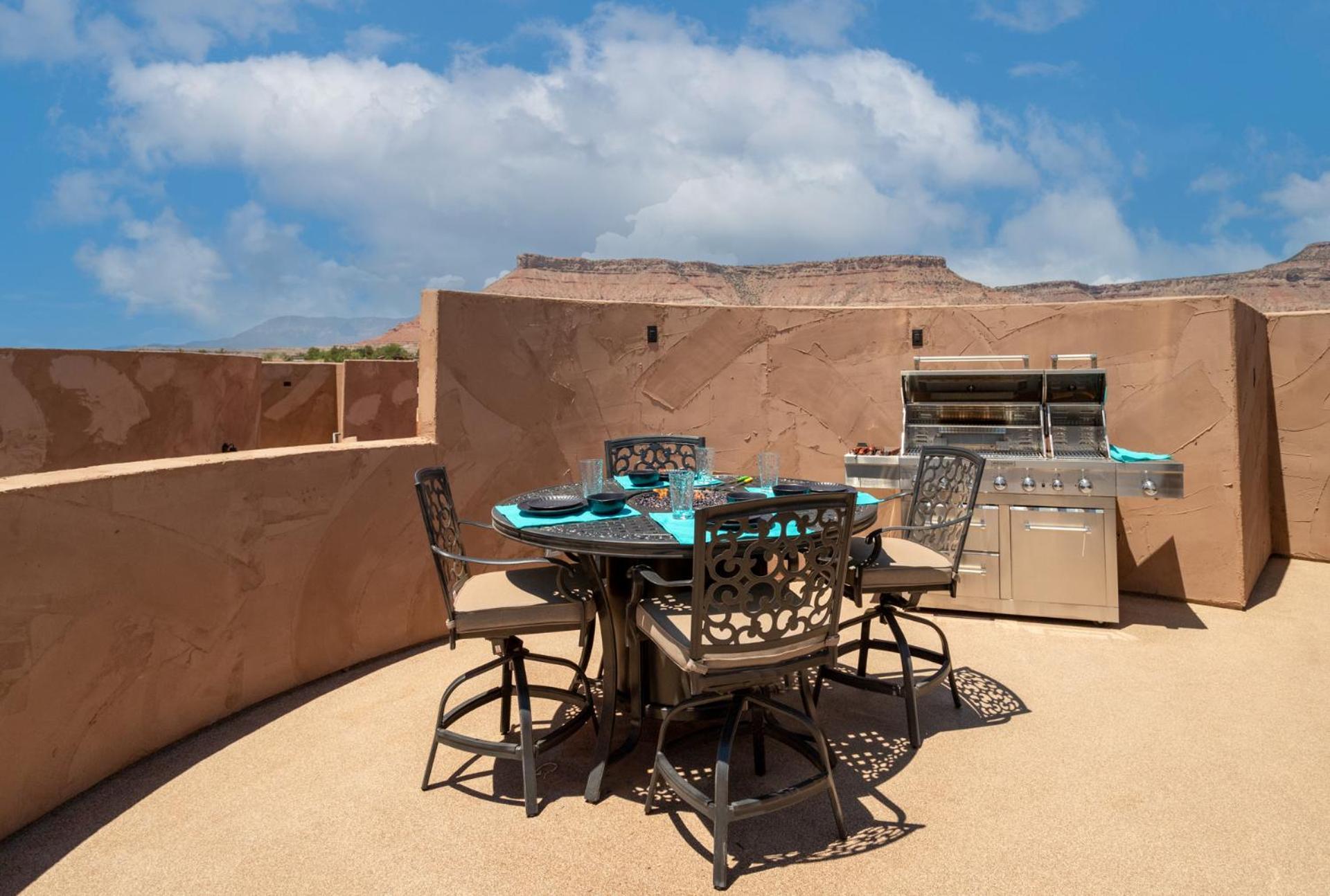 Zion White Bison Glamping & Rv Resort Virgin Bagian luar foto