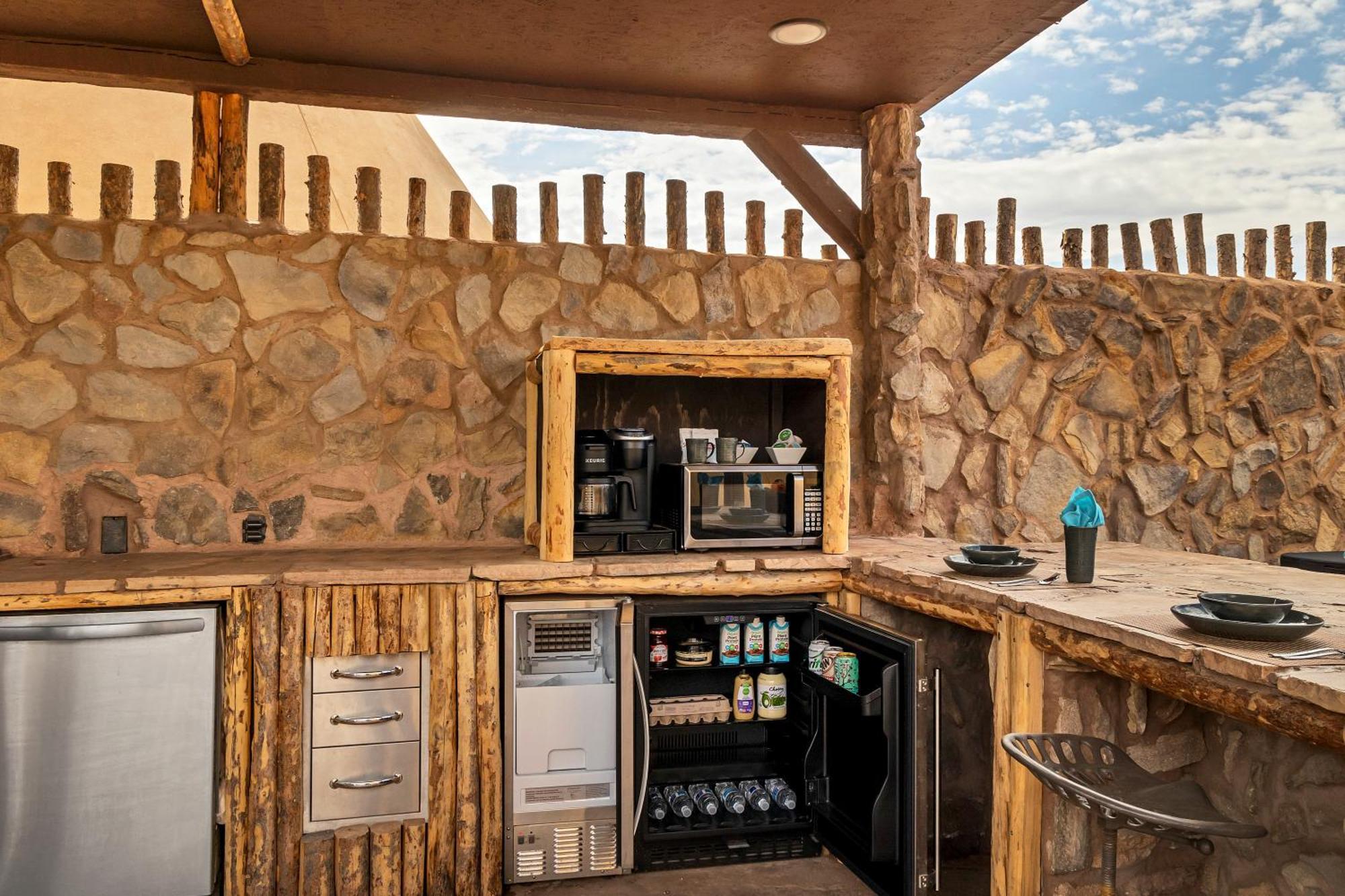 Zion White Bison Glamping & Rv Resort Virgin Bagian luar foto